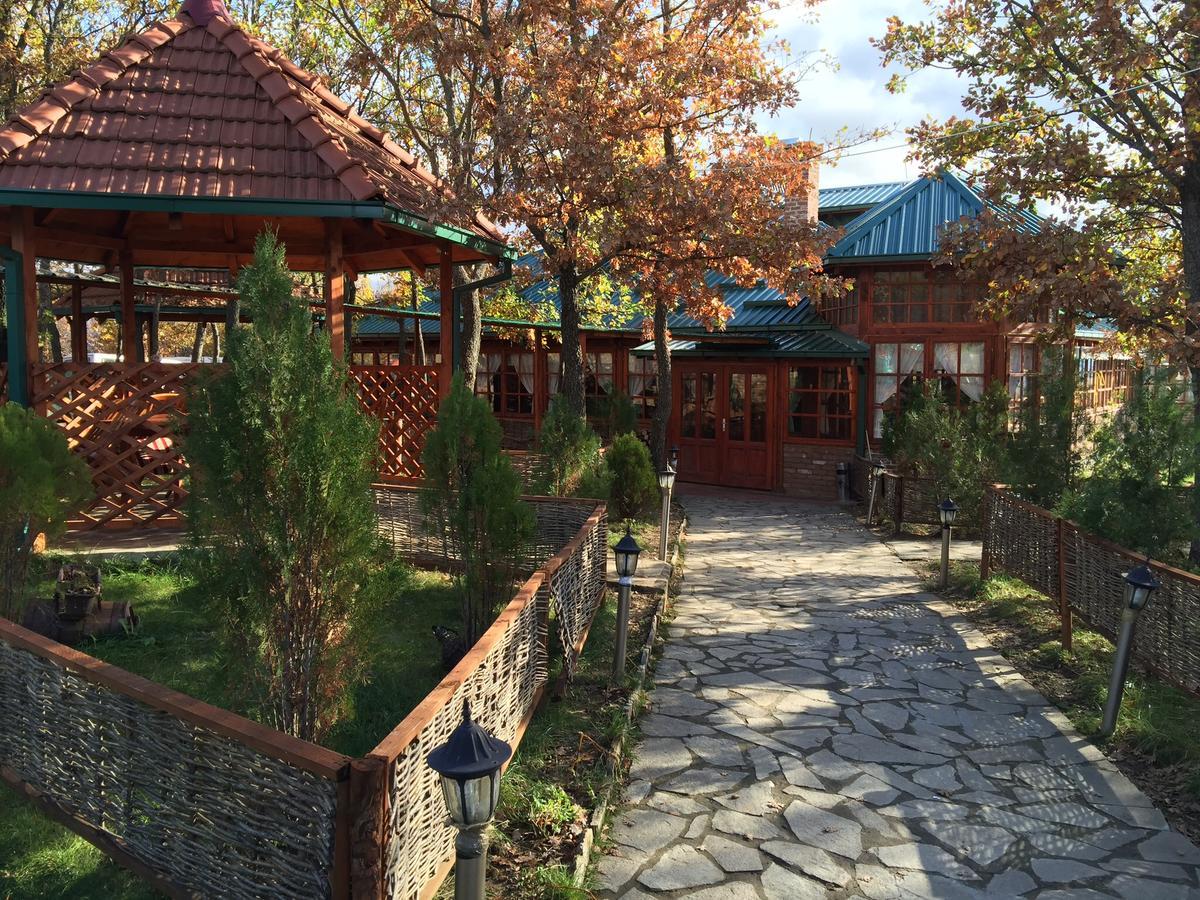Мотель Etno Restoran Ranc Radibus Экстерьер фото